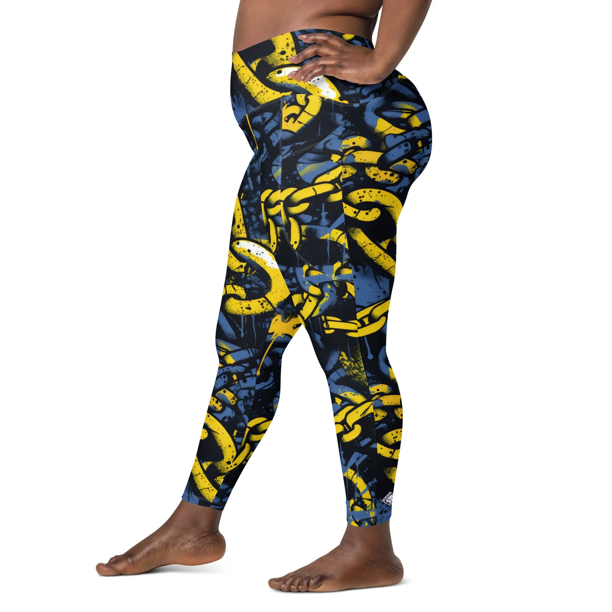 Urban Chic Strides: Women's Mile After Mile Golden Chains 002 Running Leggings