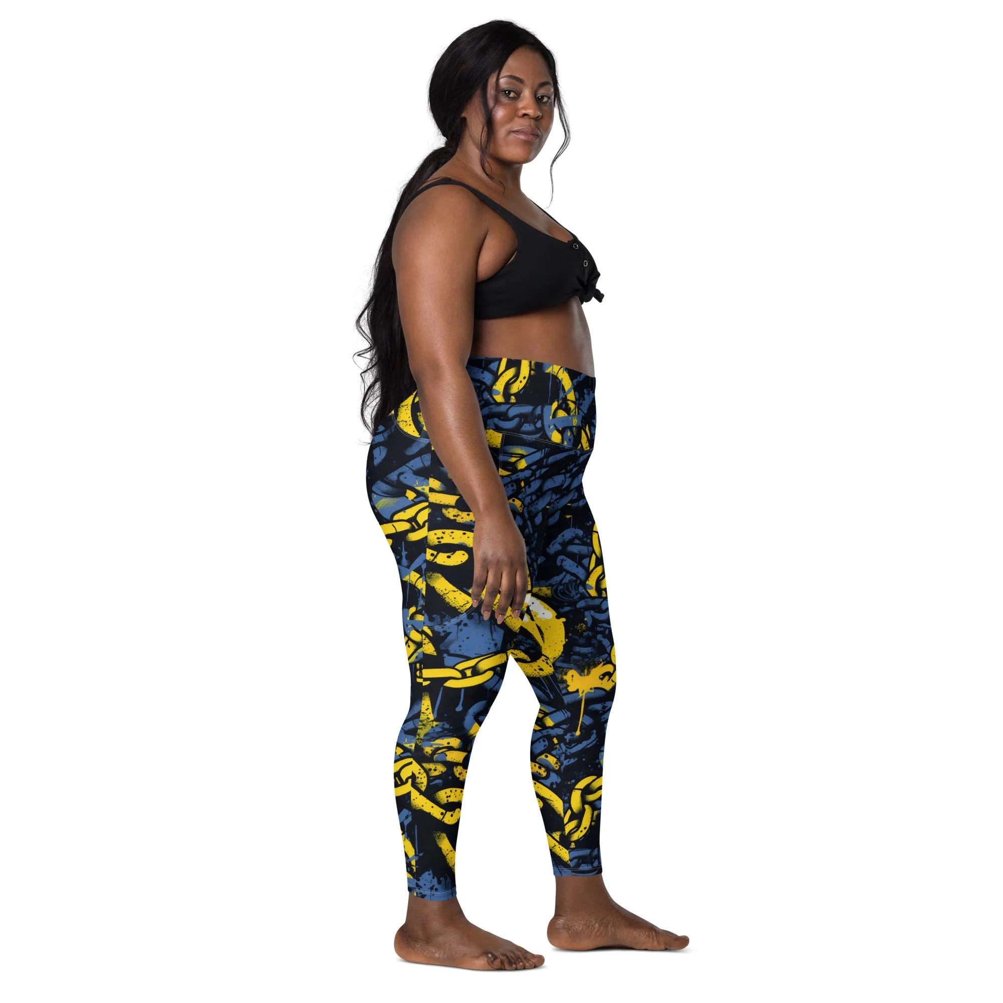 Urban Chic Strides: Women's Mile After Mile Golden Chains 002 Running Leggings